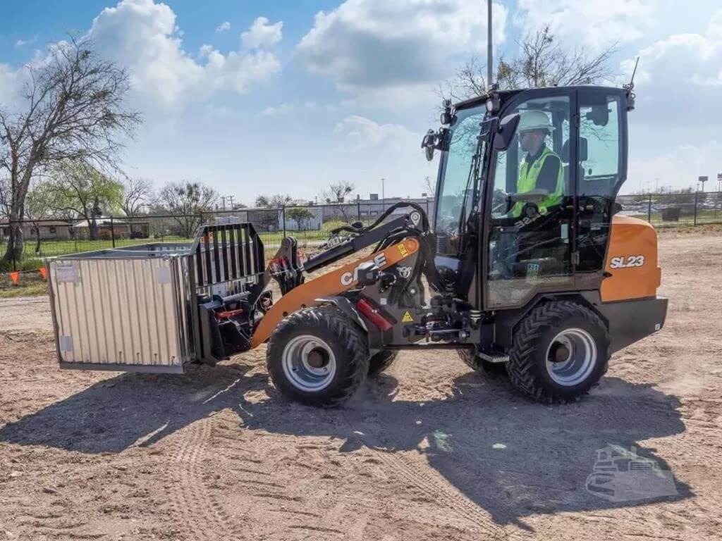 CASE Small Articulated Loaders